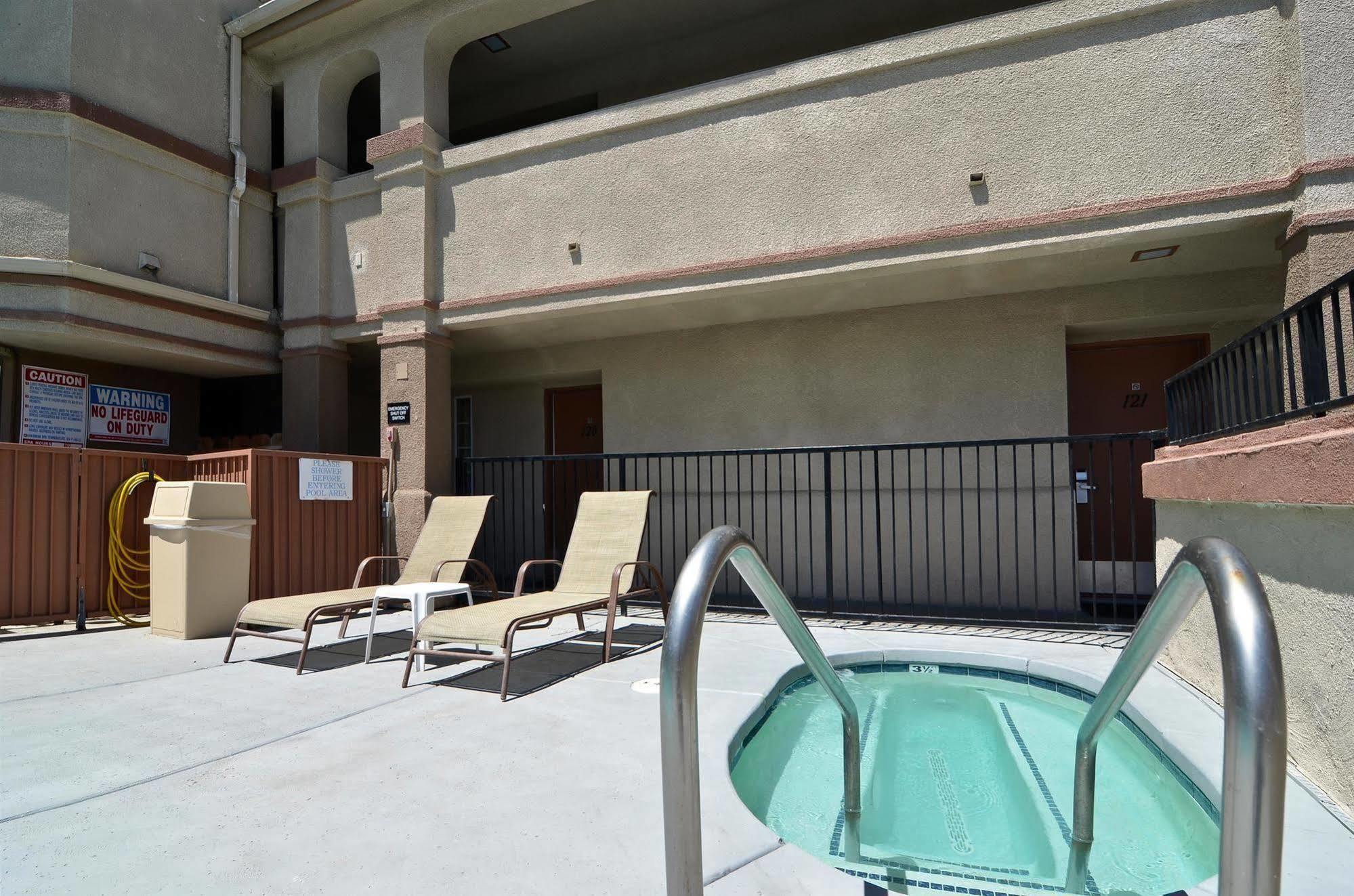 Best Western Kettleman City Inn & Suites Exterior photo